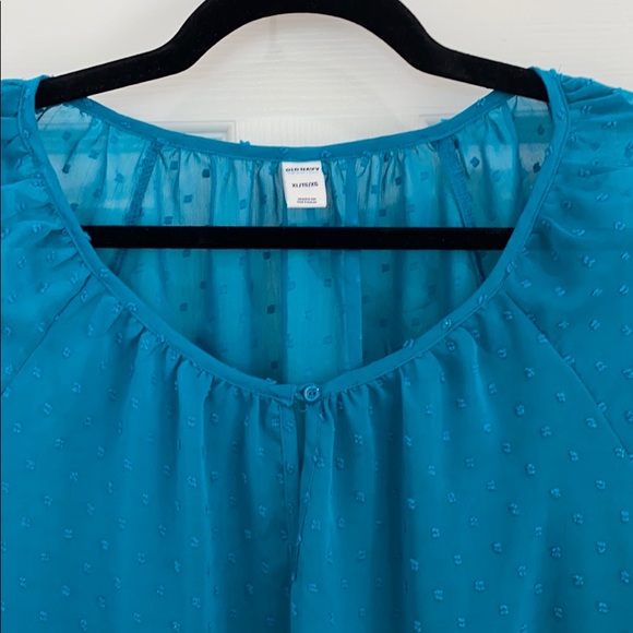 Old Navy Sheer Dot Blouse Tunic - Size XL - Picture 4 of 7